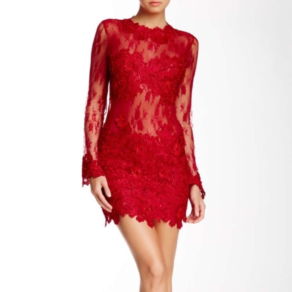 Issue New York Lace Long Sleeve Dress RED MEDIUM